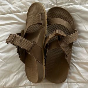 Chaco Lowdown Slides